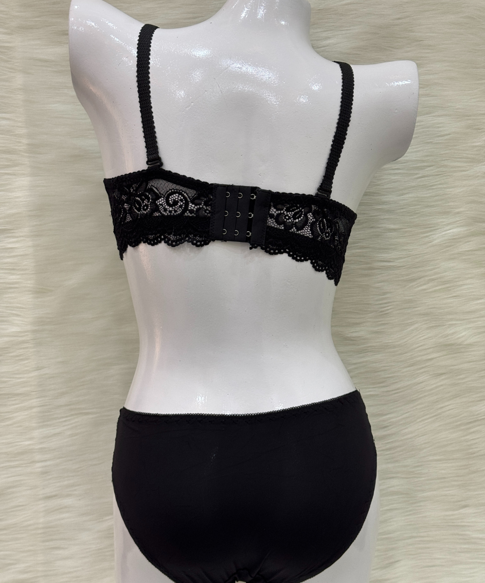 Catch Stylish Padded Wired Bra Sett Black